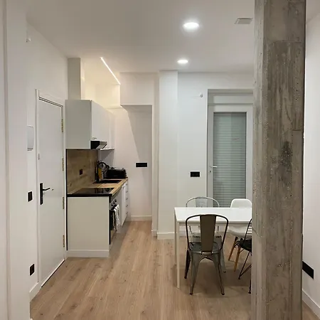 Confort Al Lado Del Rio Madrid Exterior photo